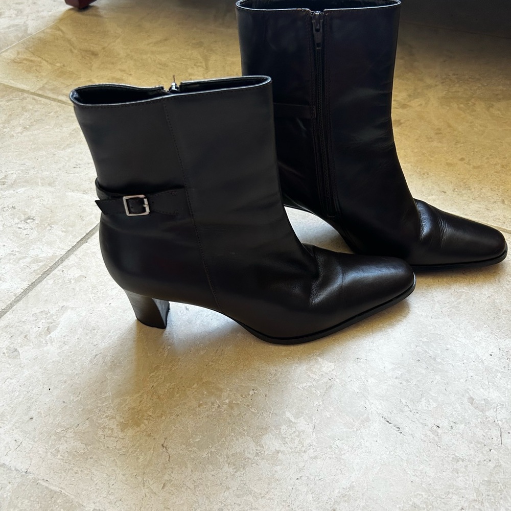 Ann Taylor LOFT brown leather boots Size 8 - Picture 2 of 12